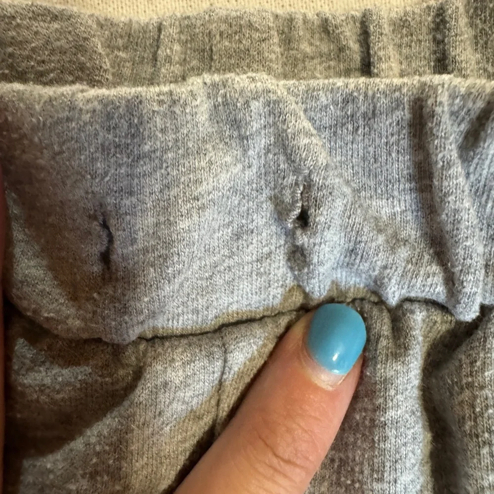 Old‎ Navy Kids Gray Shorts with White Trim Size 14/16